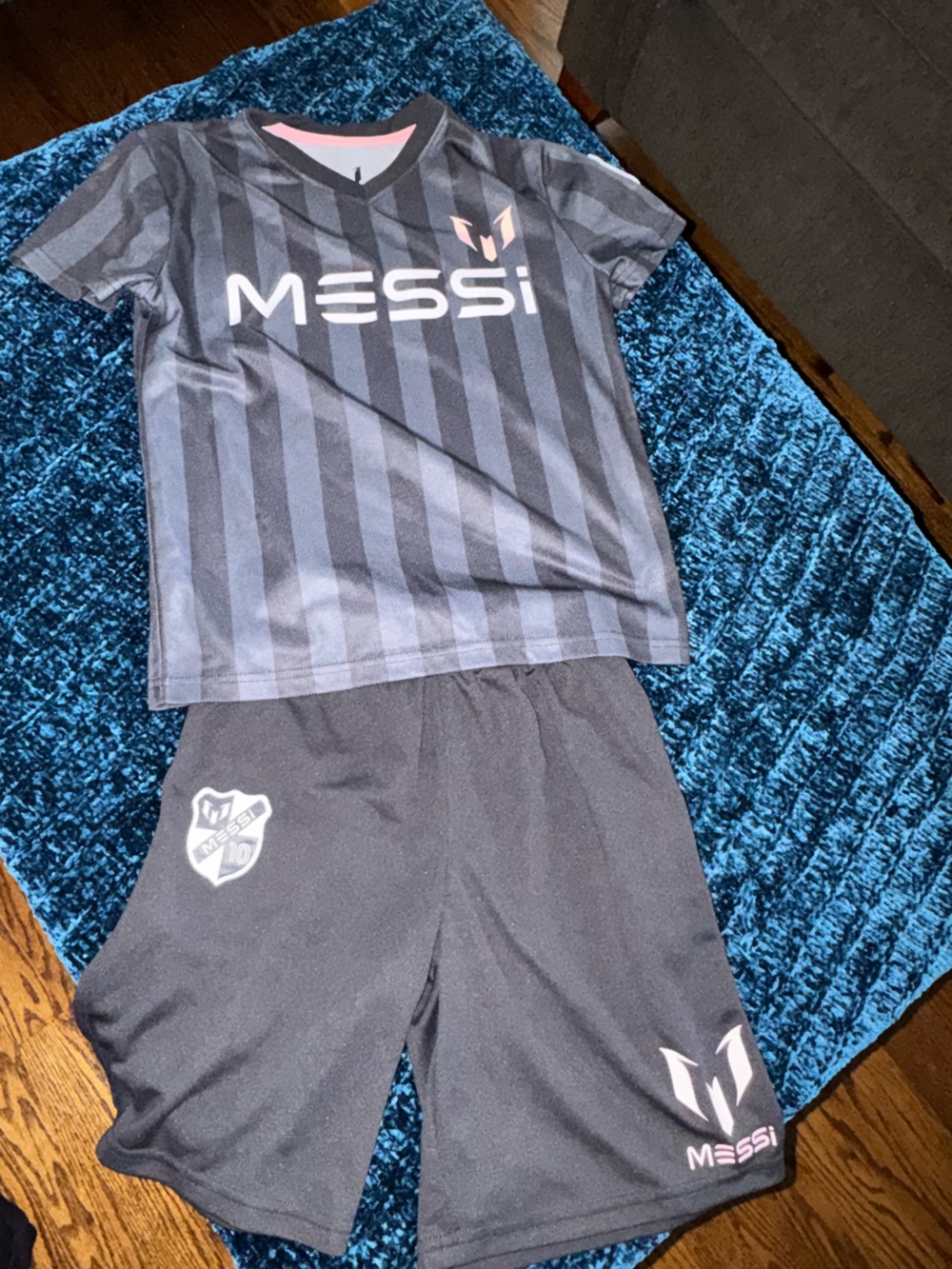 Messi Collection Youth #10 Soccer Jersey & shorts